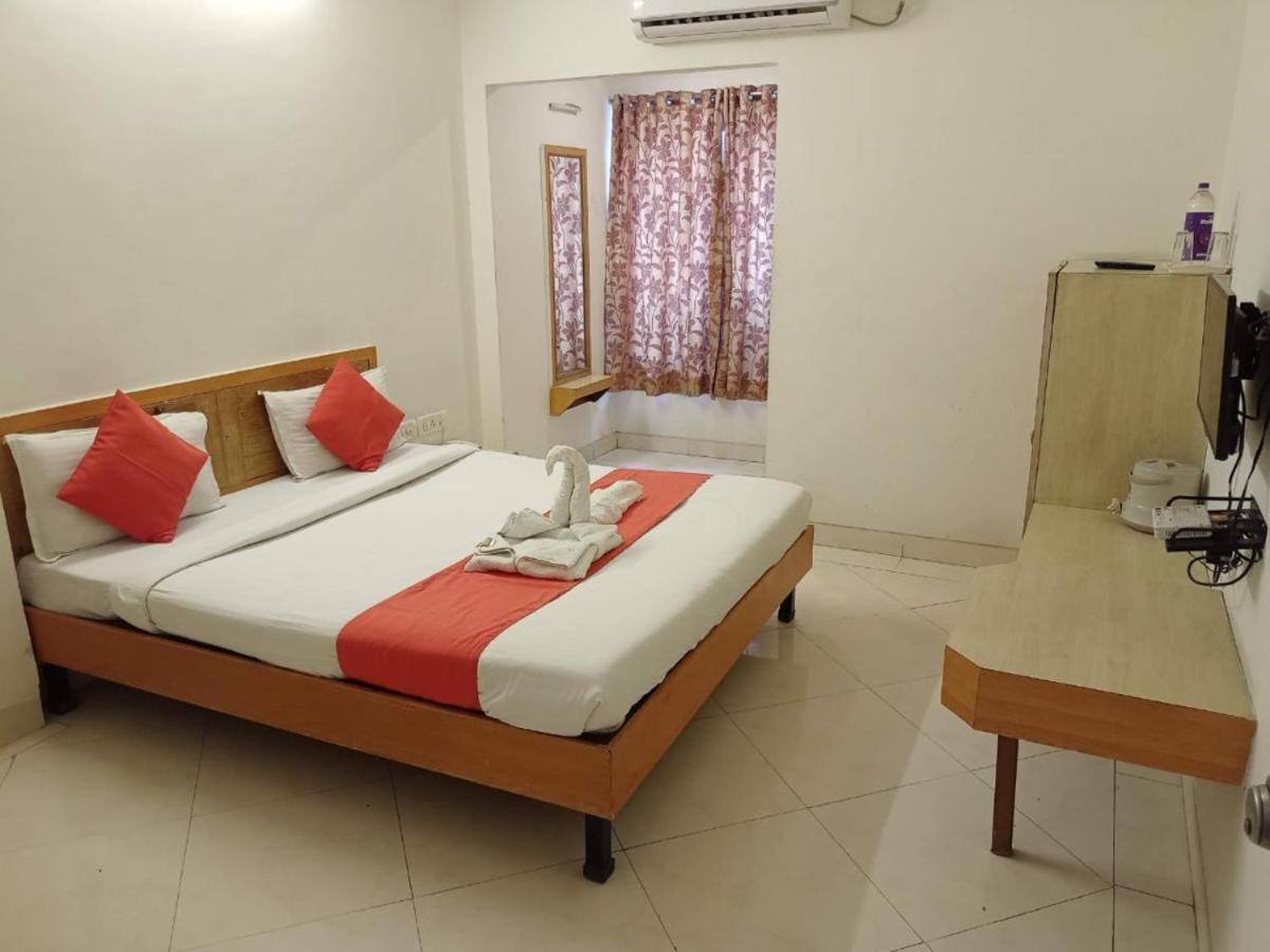 Hotel Kalasai Shirdi Ngoại thất bức ảnh